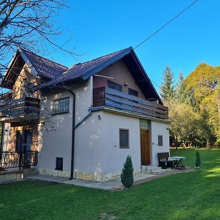 Rudanovac Holiday Home "Iris" Near Plitvice Lakes المظهر الخارجي الصورة