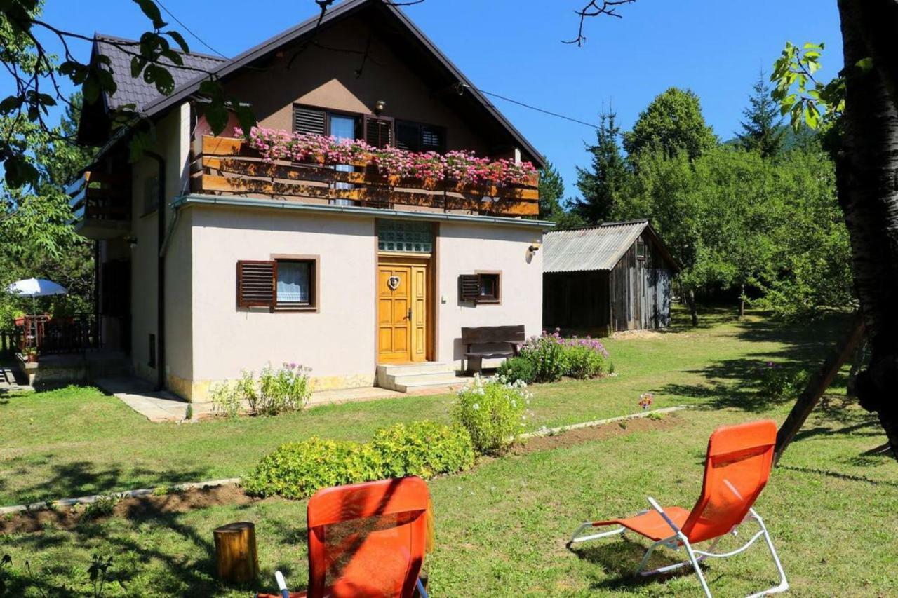 Rudanovac Holiday Home "Iris" Near Plitvice Lakes المظهر الخارجي الصورة